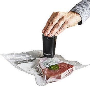 FoodSaver 31161370 Cordless Food Vacuum Sealer, Handheld old