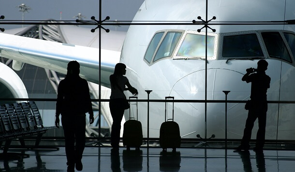 take a hot plate with you on a plane