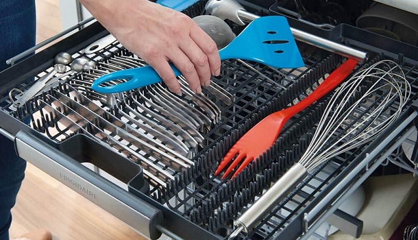 Adjustable Racks For Loading The Dishes