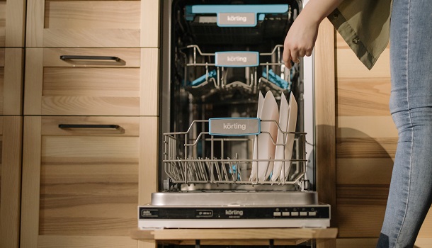 Efficient Dishwasher Saves Time