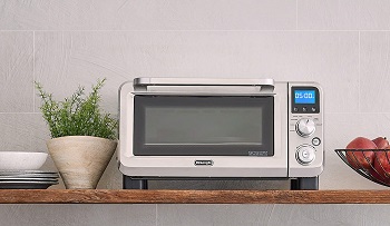 DeLonghi Convection Toaster Oven