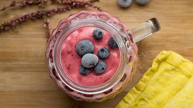 Healthy & Nutritious Snacks Ideal For Late Summer Days - Forest Fruit Mousse