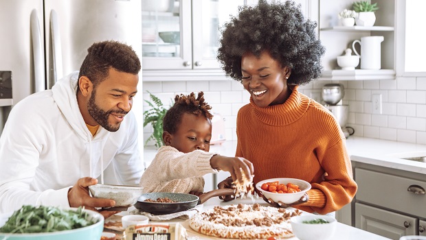 How To Entertain Kids At The Table - Family