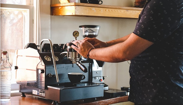 Using An Espresso Machine With A Grider At Home