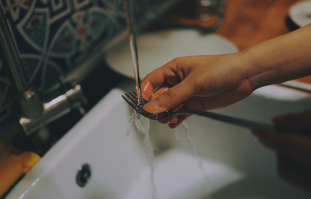 Rinsing Dishes