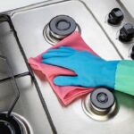 how to clean a hot plate