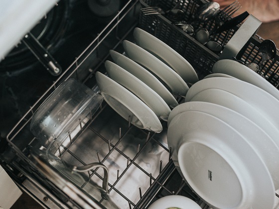 how-to-properly-load-a-dishwasher