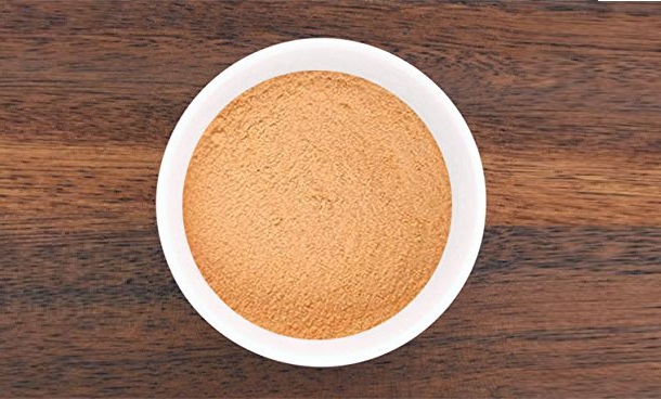 maca powder in bowl